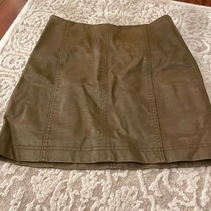 $98 msrp Free people faux leather mini skirt sz 0